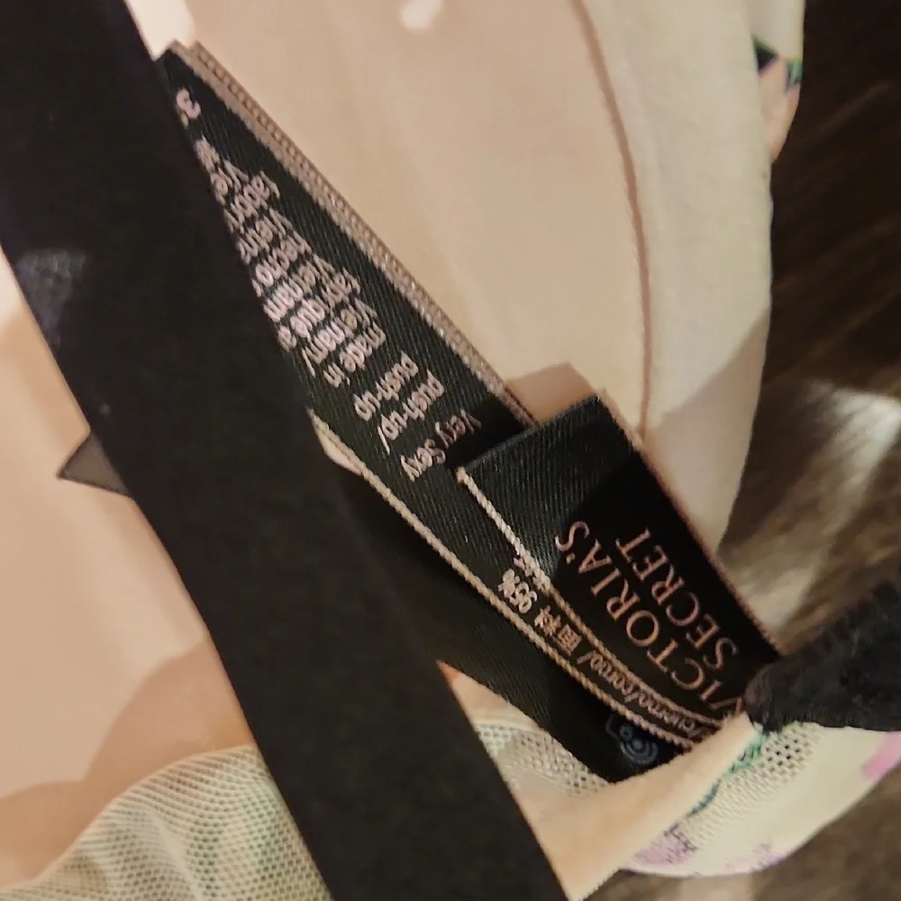 ❤️ NWOT! VICTORIA'S SECRET VERY SEXY PUSH-UP BRA IN ORCHID PARADISE, 38D - Picture 9 of 14